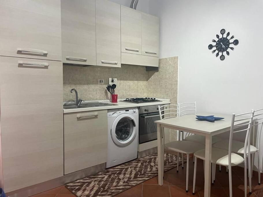 Ferienwohnung Residenza Niutta- Roma Exterior foto